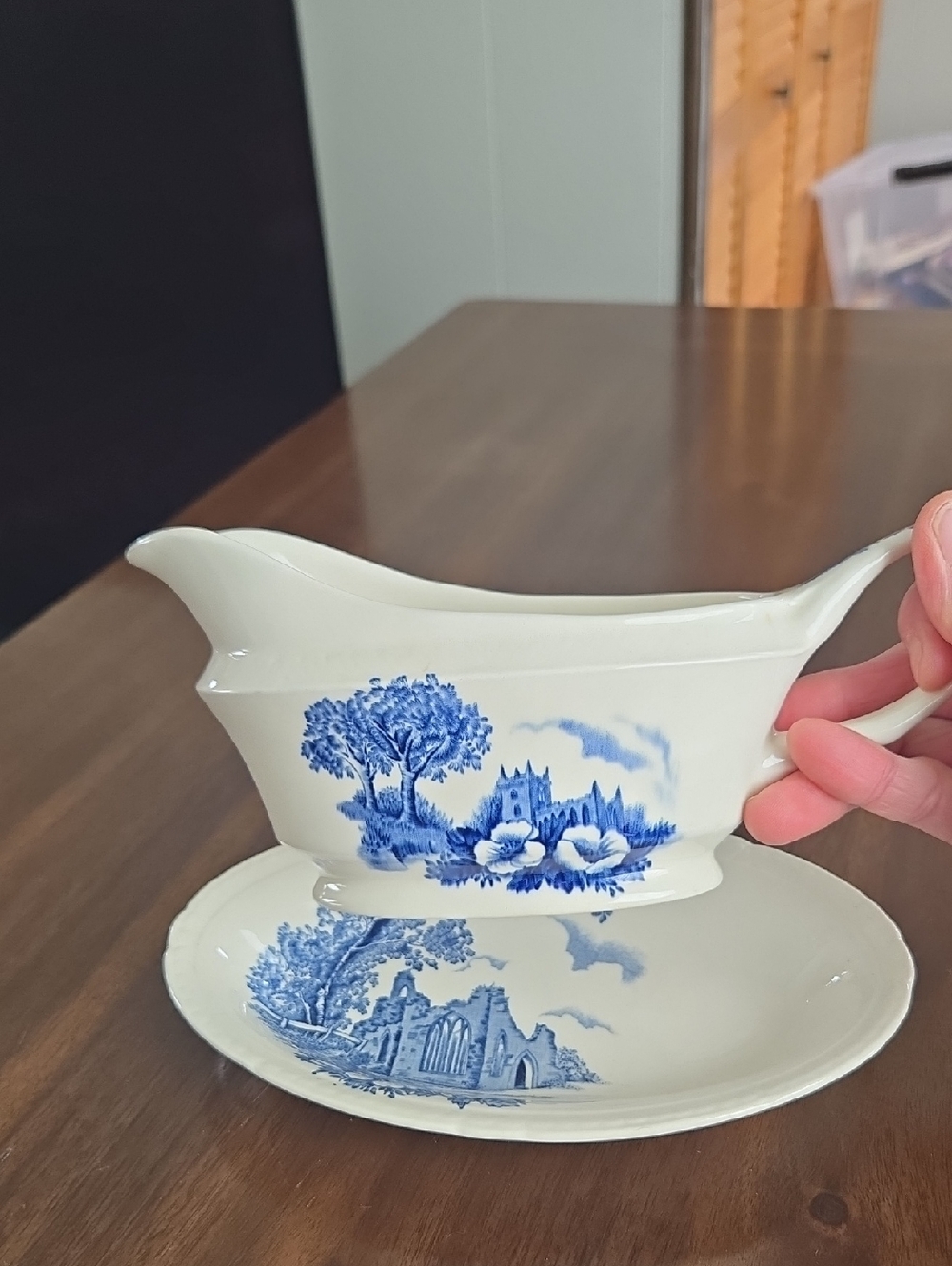English Olde Abbey Gravy Boat And Dish